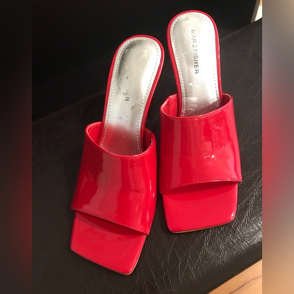 Marc Fisher Patent Wedge Sandals SZ 7.5 - Picture 4 of 9